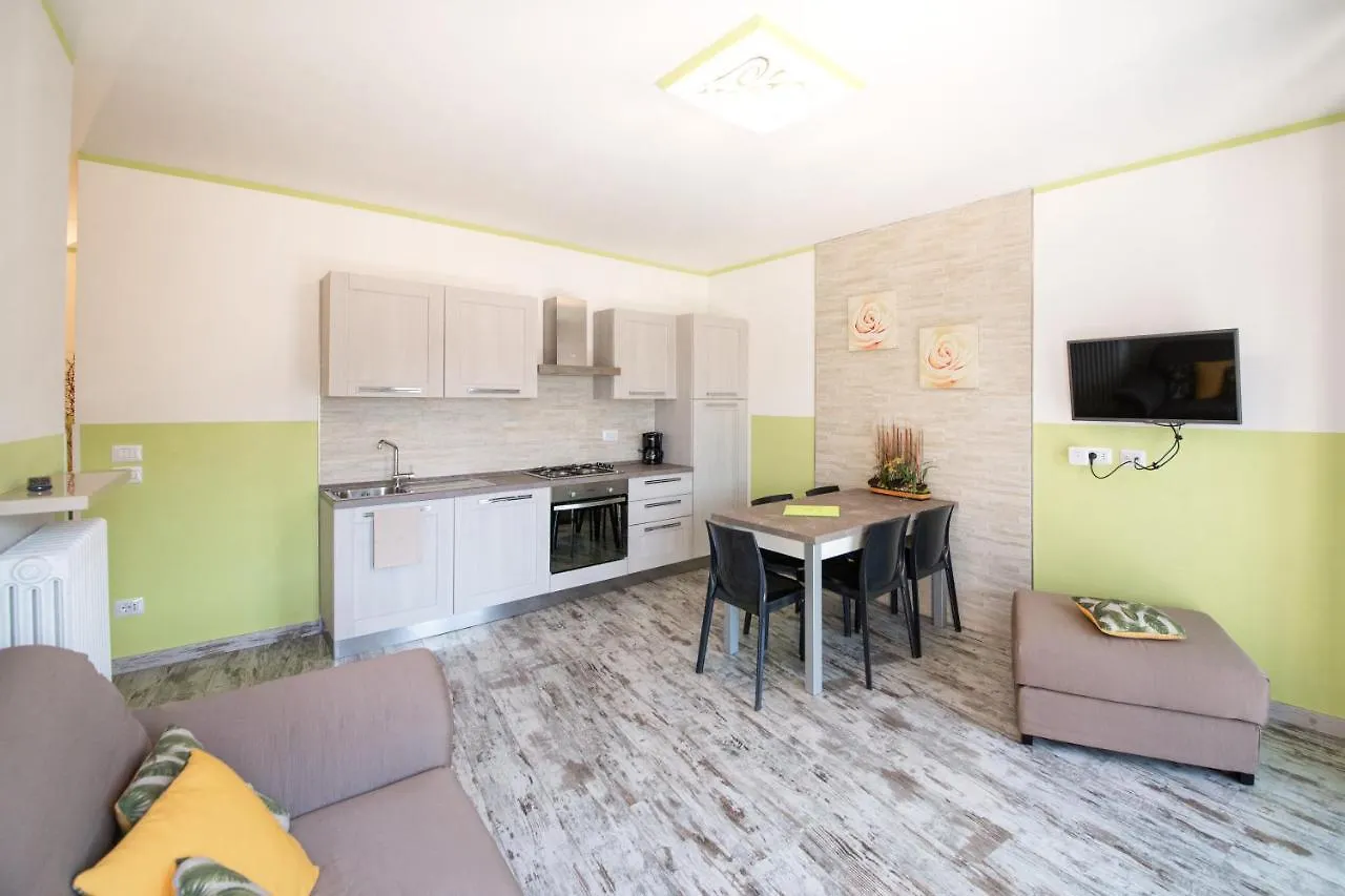 Apartamento Appartamento K Torri Del Benaco Itália